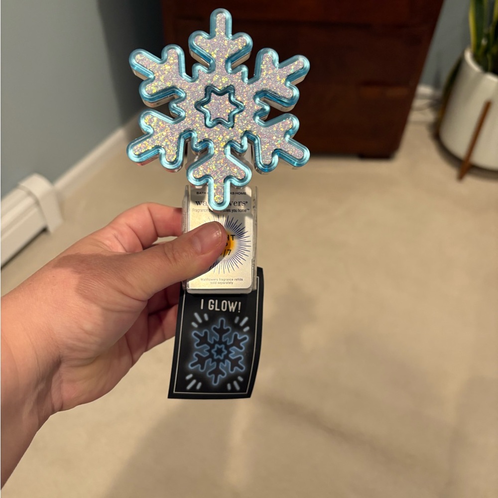 Qty 5 Bath & Body Works- White Barn Glowing Snowflake Holiday Ornament